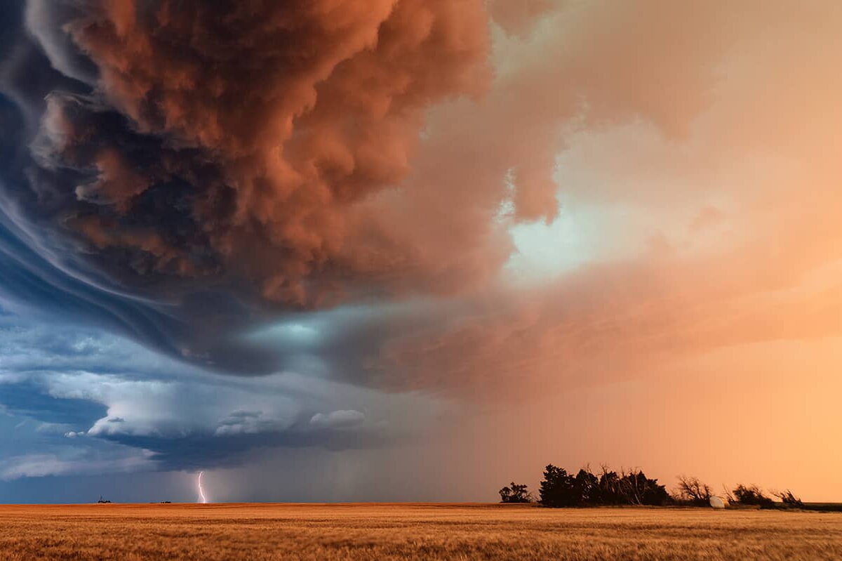 supercell thunderstorm over field