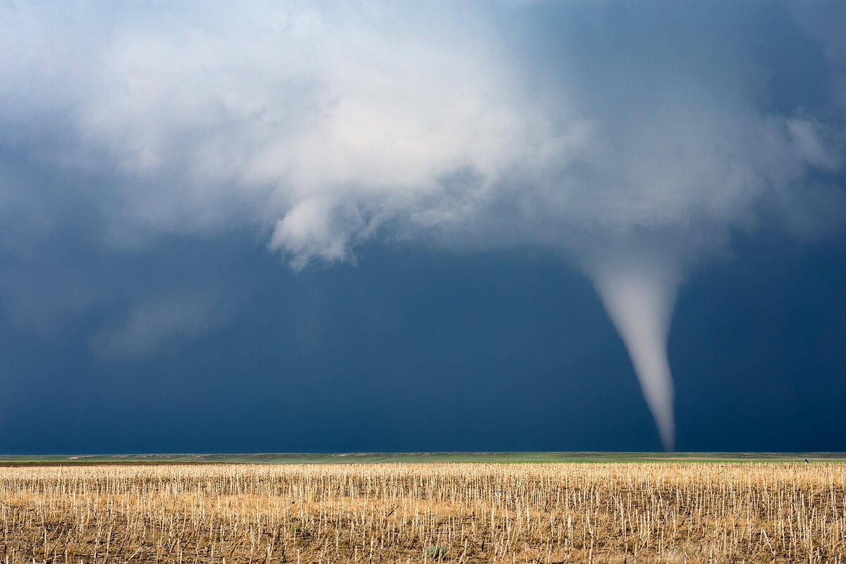 tornado touching down